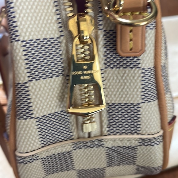 AUTHENTIC LOUIS VUITTON BAG - Picture 9 of 16